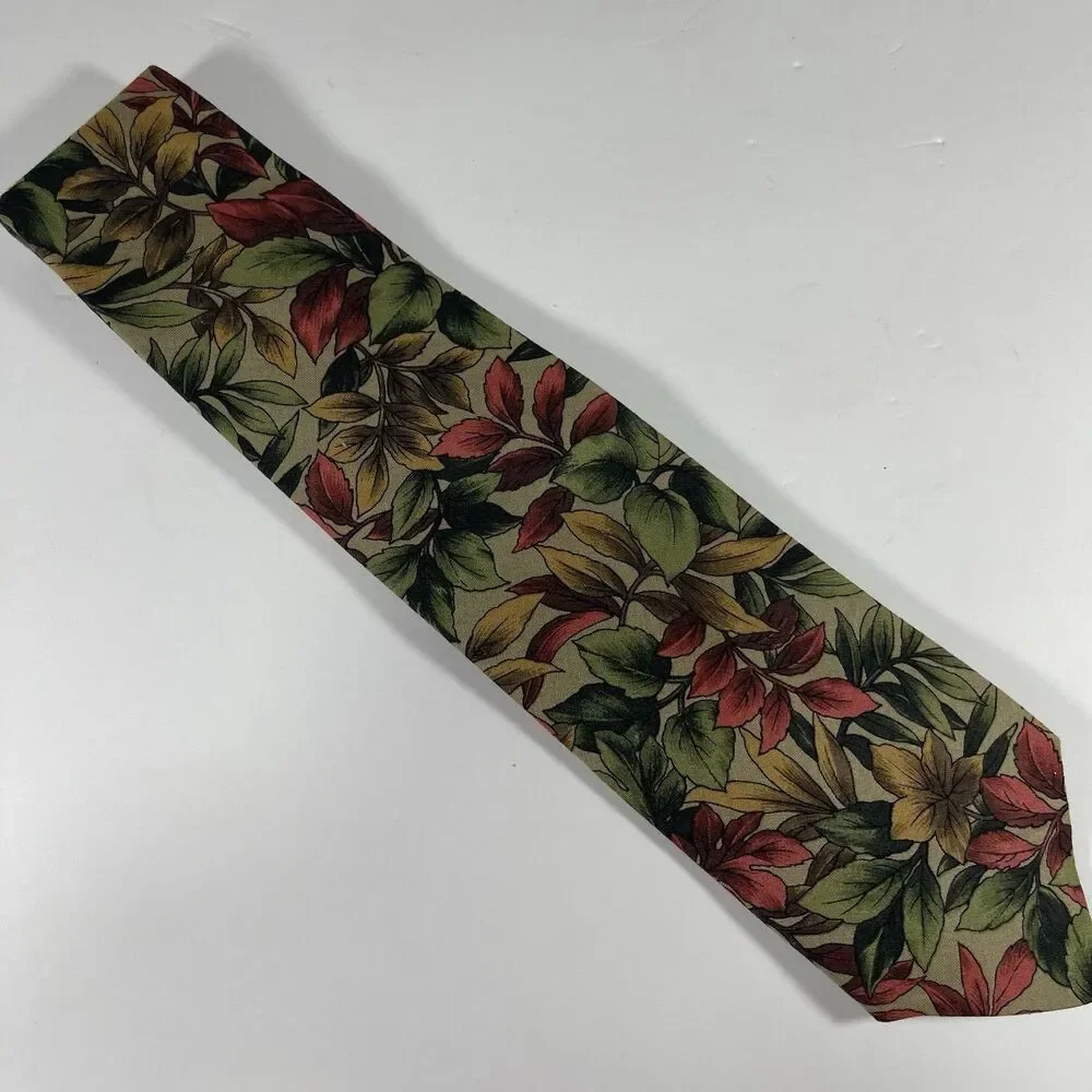 Vtg 417 by Van Heusen Mens Tie Cotton Floral Leaf Botanical Earth Tones Made USA